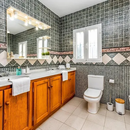 Casa Blanca - Family With Private Pool In Mijas